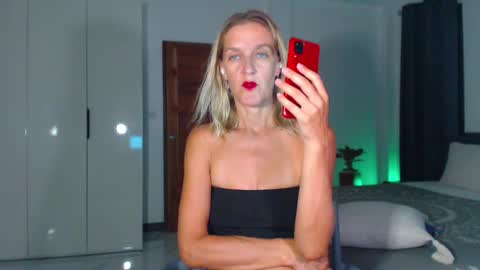 Lola online show from 02.07.26