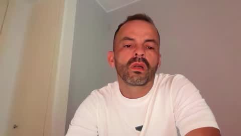 Snapshot of lolaandresbis chatting on 05.17.26 lolaandresbis online show from 05.17.26