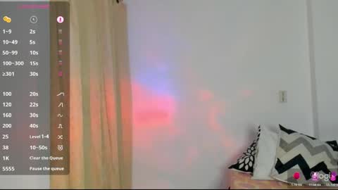 Snapshot of lolacute69 chatting on 05.08.26 Lola help me get to 100 thumbs online show from 05.08.26