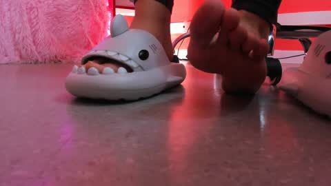 lolalemona online show from 12.18.24