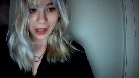 Lola Lixx online show from 04.04.26