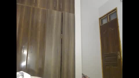 lolamia7 online show from 02.26.25