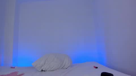 Snapshot of lolap_ chatting on 03.10.25 Lola online show from 03.10.25