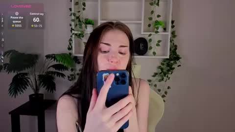 Lola online show from 12.14.25