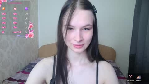 Snapshot of lolavibe6 chatting on 05.20.26 Lola online show from 05.20.26