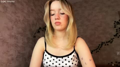 Mia online show from 04.06.26