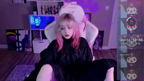 Lolly   online show from 02.06.25