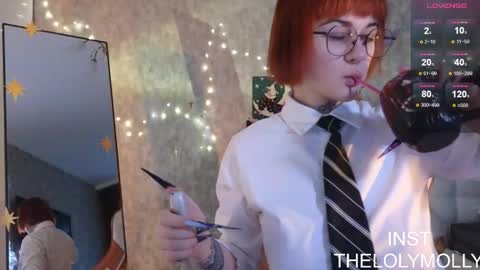 Molli online show from 12.19.25