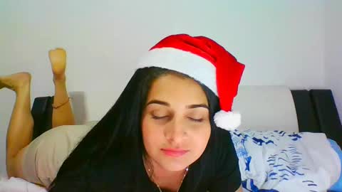 estehfania online show from 12.14.24