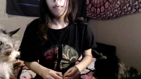 Snapshot of londonray chatting on 05.30.26 londonray online show from 05.30.26