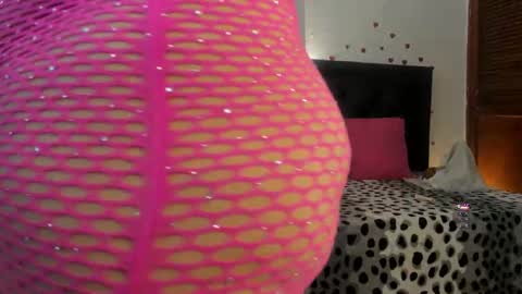 Jennifer  online show from 11.08.25