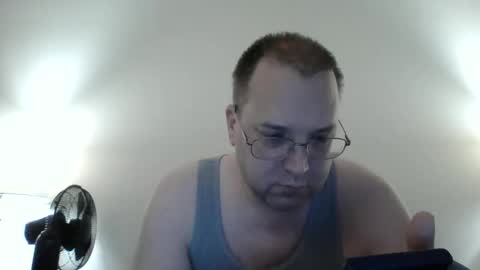 Lonely Man online show from 04.08.26