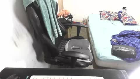 Snapshot of long_dick_boy_ chatting on 04.30.26 Marvin Santiago online show from 04.30.26
