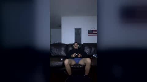 Longbeachslut  online show from 01.13.26