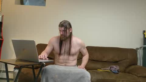 Snapshot of longhairedfreak1921 chatting on 03.25.26 longhairedfreak1921 online show from 03.25.26
