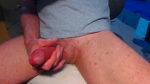 Snapshot of longing2 chatting on 01.16.25 longing2 online show from 01.16.25