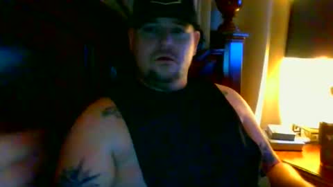 Snapshot of longlastingviking chatting on 11.20.25 longlastingviking online show from 11.20.25