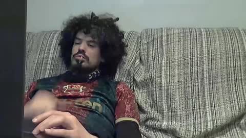 Snapshot of longnight5 chatting on 01.19.25 Alejandro Rulitos Twitter longnight55 Intagram 5longnight5 online show from 01.19.25