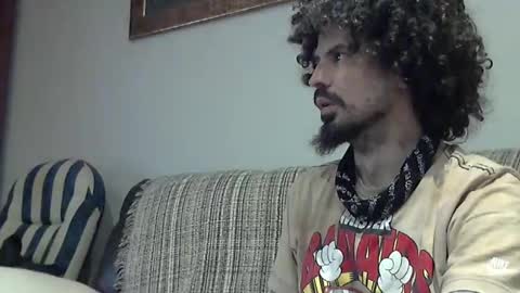 Snapshot of longnight5 chatting on 01.20.25 Alejandro Rulitos Twitter longnight55 Intagram 5longnight5 online show from 01.20.25