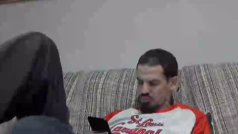 Snapshot of longnight5 chatting on 01.30.25 Alejandro Rulitos Twitter longnight55 Intagram 5longnight5 online show from 01.30.25