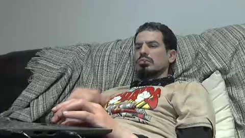 Snapshot of longnight5 chatting on 02.18.25 Alejandro Rulitos Twitter longnight55 Intagram 5longnight5 online show from 02.18.25