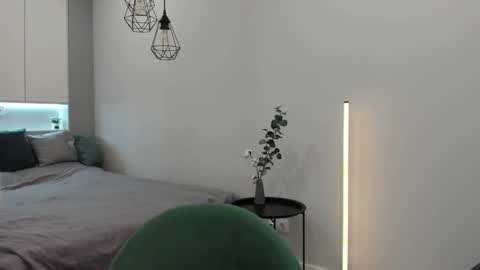 Eva online show from 01.04.25