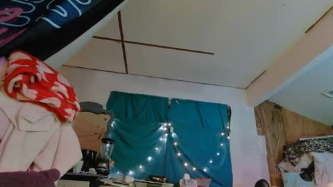 Snapshot of lononcashmere69 chatting on 12.07.24 Londoncashmere69 online show from 12.07.24