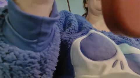 Snapshot of lononcashmere69 chatting on 02.17.25 Londoncashmere69 online show from 02.17.25