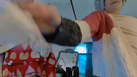 Snapshot of lononcashmere69 chatting on 02.28.25 Londoncashmere69 online show from 02.28.25