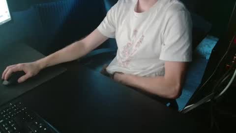 Loofy Art online show from 11.01.25