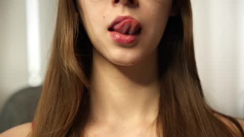 Snapshot of look_my_passion chatting on 04.06.26 Hanna online show from 04.06.26