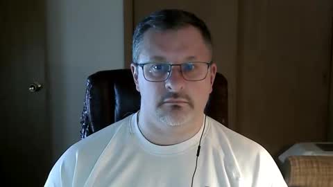 Snapshot of lookin75 chatting on 03.14.26 lookin75 online show from 03.14.26