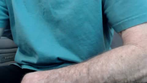 Snapshot of looking469 chatting on 04.23.26 looking469 online show from 04.23.26