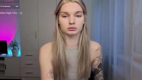 Snapshot of lookluna chatting on 02.19.26 Luna online show from 02.19.26