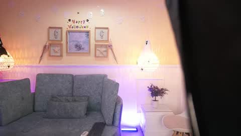 Loona Nyx online show from 10.16.25