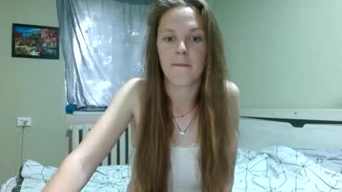 Snapshot of lora879 chatting on 05.31.26 Lora online show from 05.31.26