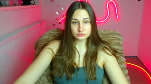 Snapshot of lora_kisses chatting on 04.20.26 Lora online show from 04.20.26