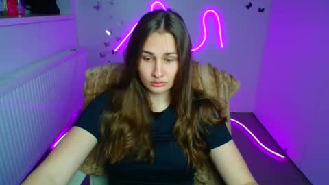 Snapshot of lora_kisses chatting on 05.13.26 Lora online show from 05.13.26