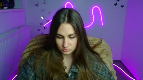Snapshot of lora_kisses chatting on 05.19.26 Lora online show from 05.19.26