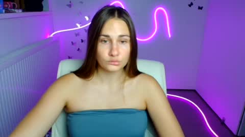 Snapshot of lora_kisses chatting on 08.04.26 Lora online show from 08.04.26