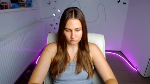 Snapshot of lora_kisses chatting on 08.06.26 Lora online show from 08.06.26