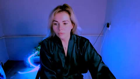 Lora online show from 04.03.26