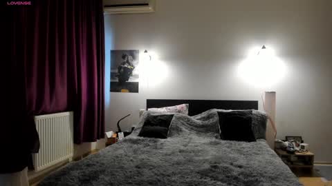 Lora online show from 12.30.24