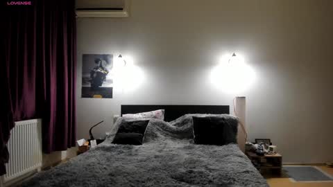 Lora online show from 12.30.24