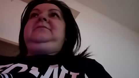 Lora online show from 12.31.24