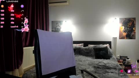 Lora online show from 01.21.25