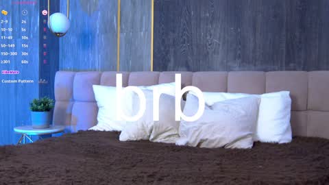 Snapshot of loraineluff chatting on 01.19.25 Loraine online show from 01.19.25