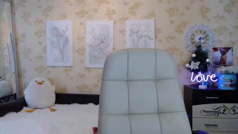 Snapshot of lorameouls chatting on 12.25.24 lorameouls online show from 12.25.24