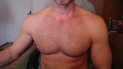  A online show from 01.05.25