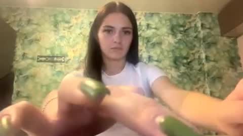 Olivia online show from 09.15.25